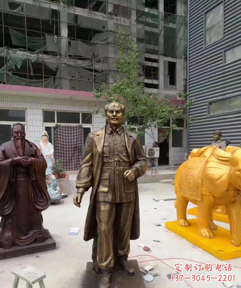 山东“白求恩”传奇人物铜雕