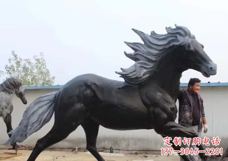 山东“马赛克”——极致精准的马雕塑