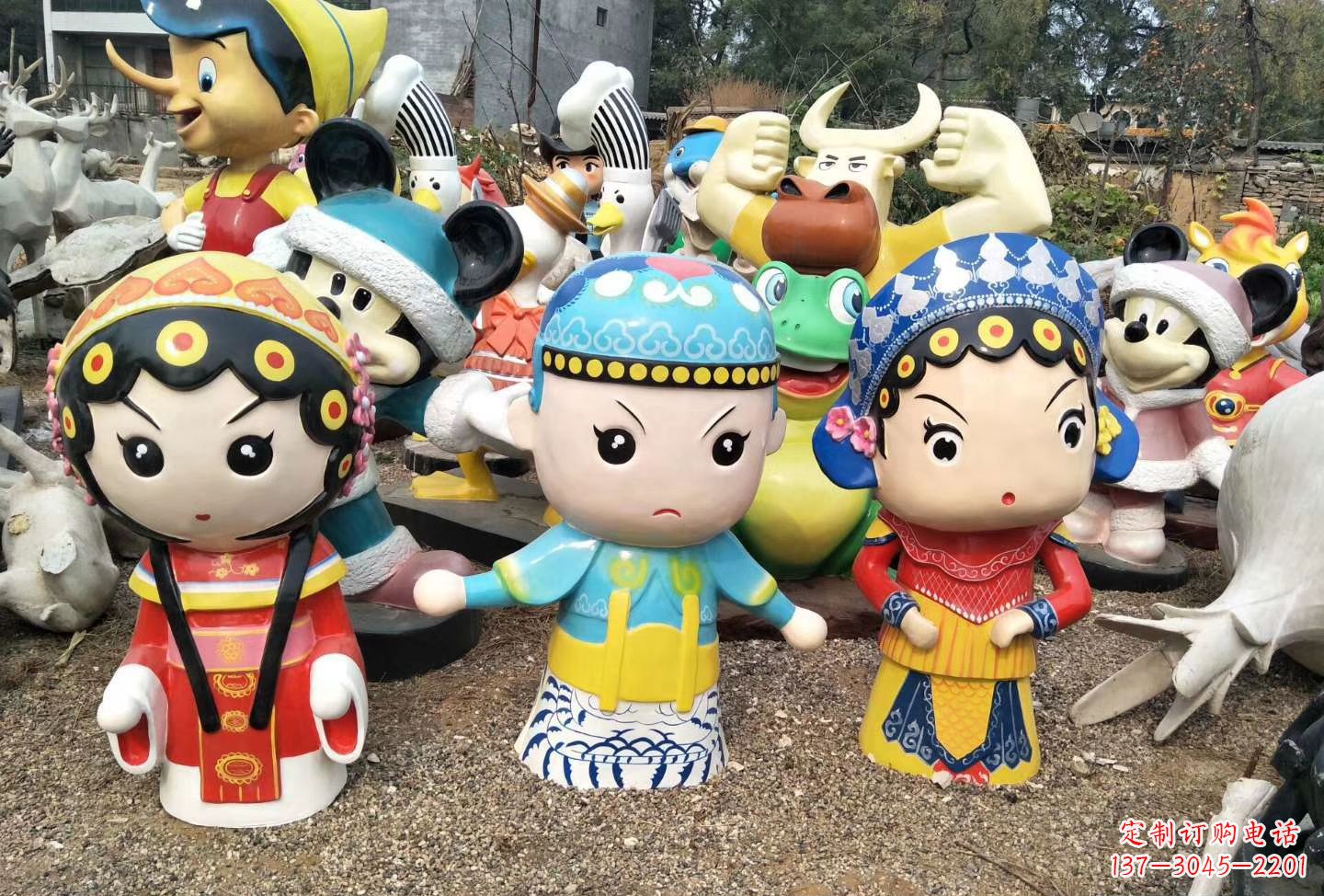 山东玻璃钢彩绘动物雕塑