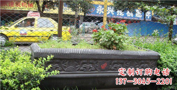 山东玻璃钢仿铜花盆雕塑精美工艺结合现代科技
