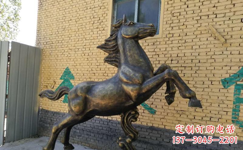 山东玻璃钢仿铜马到成功雕塑马
