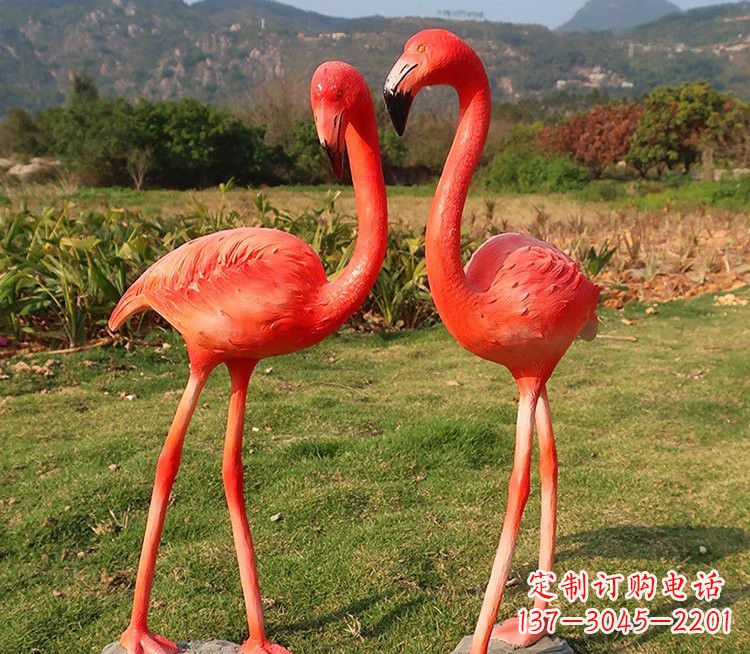 山东玻璃钢仿真火烈鸟雕塑极致精细的艺术品