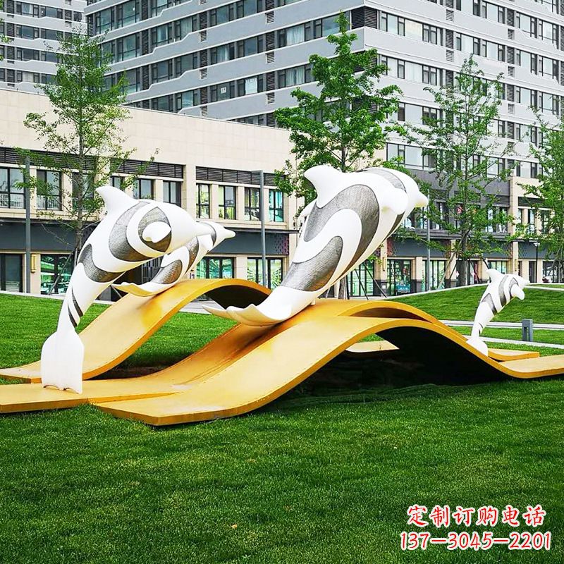 山东玻璃钢海豚景观雕塑-城市园林创意动物景观雕塑