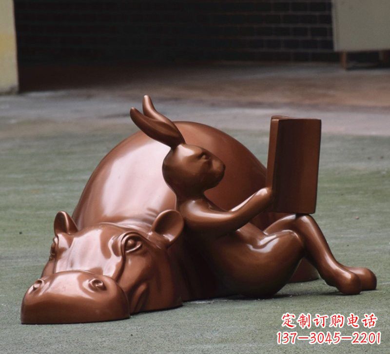 山东玻璃钢河马雕塑——给环境添彩
