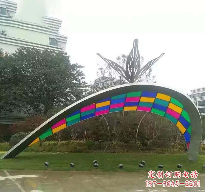 山东不锈钢彩色拼接拱门雕塑