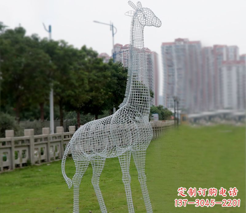 山东不锈钢城市的长颈鹿雕塑