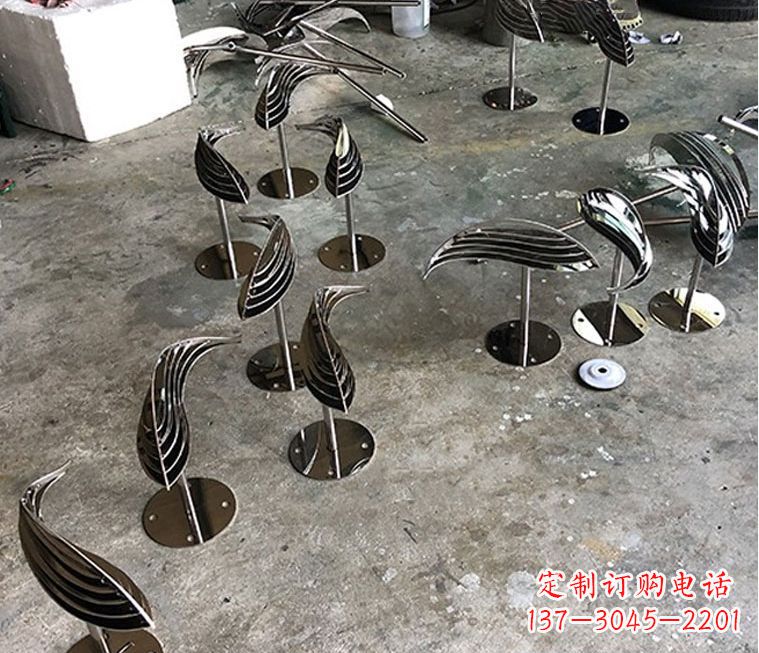 山东精美不锈钢动物雕塑