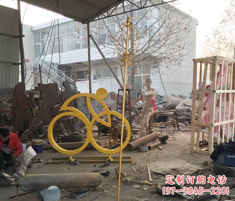 山东不锈钢抽象人物骑自行车雕塑 (2)