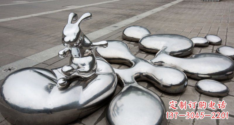 山东不锈钢兔子雕塑——精美的水滴广场装饰