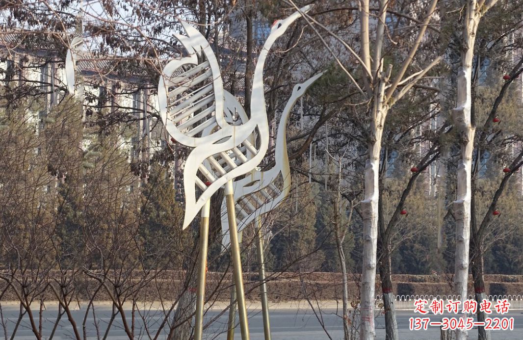 山东不锈钢仙鹤雕塑精致的艺术之作