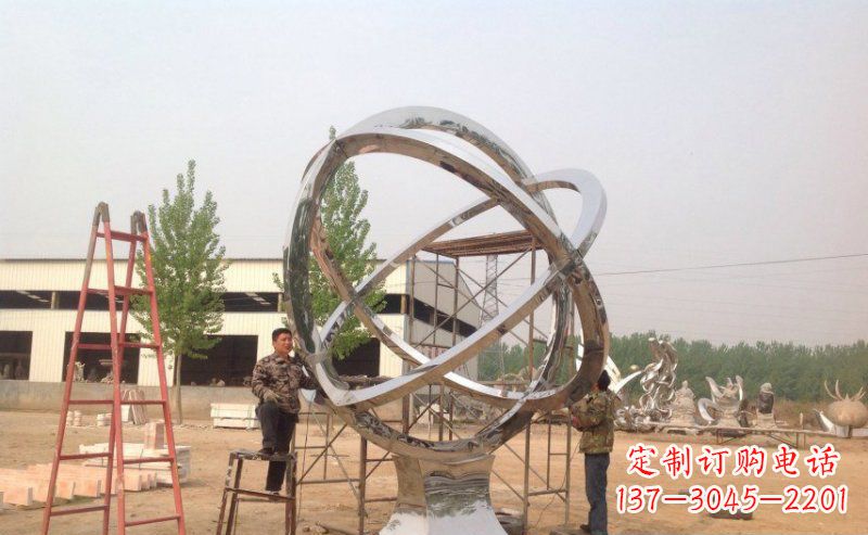 山东不锈钢抽象圆环雕塑。
