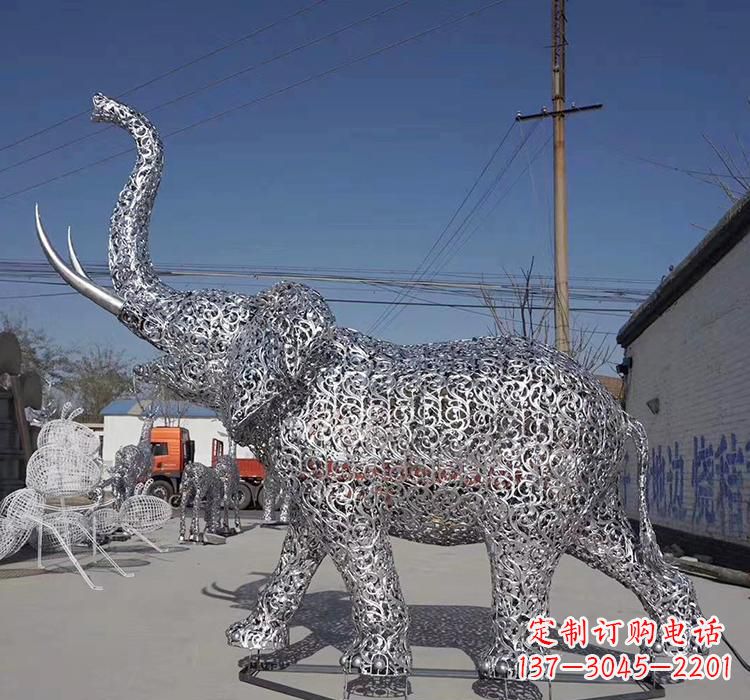 山东不锈钢大象雕塑象征力量与美丽