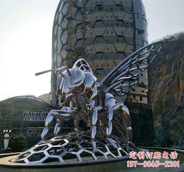 山东不锈钢大型广场蚂蚁雕塑