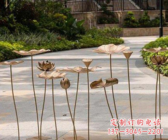 山东不锈钢锻造荷花装饰雕塑