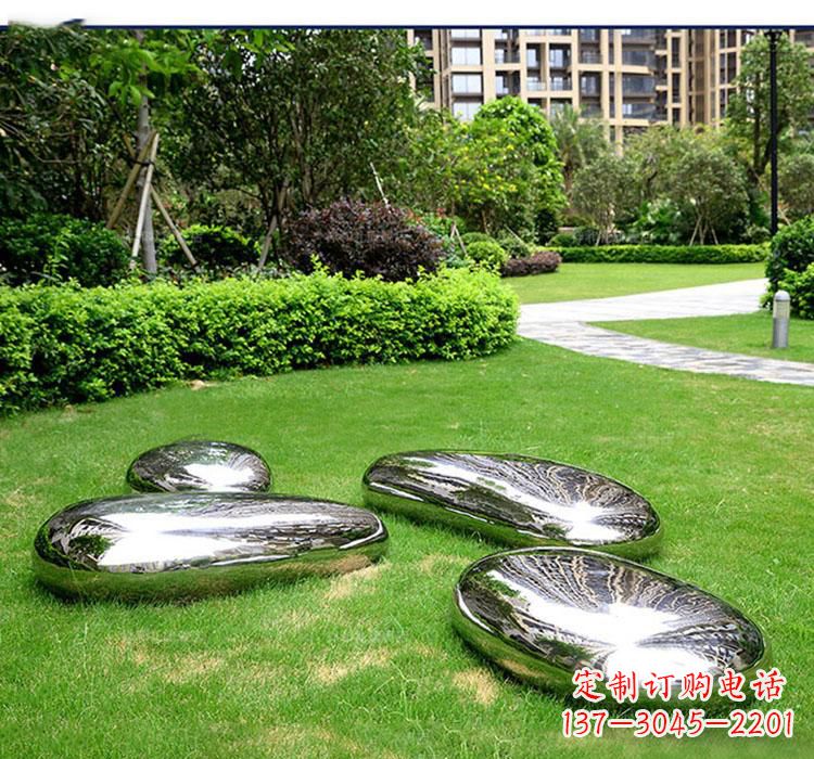山东不锈钢鹅卵石镜面雕塑