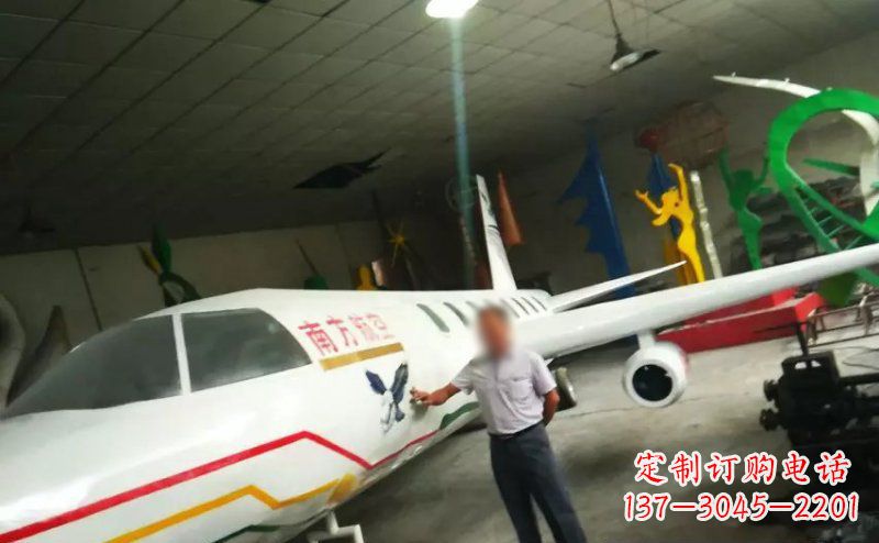 山东不锈钢飞机雕塑精美的艺术作品