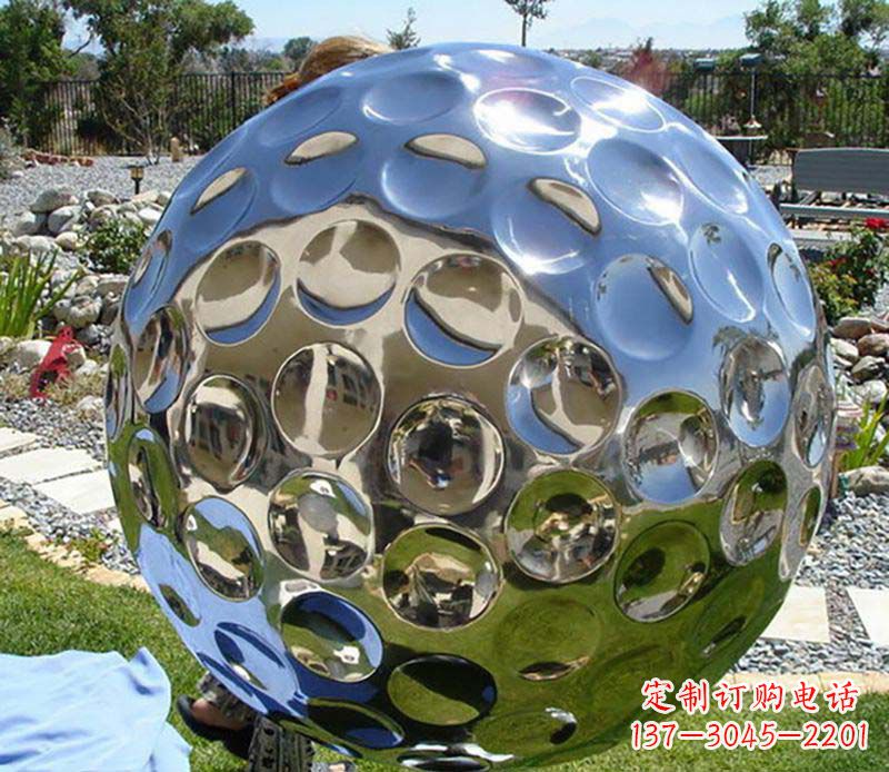 山东不锈钢高尔夫球雕塑