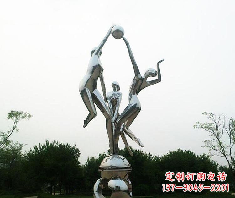 山东不锈钢公园打排球的女孩雕塑