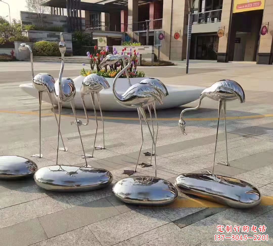 山东鹅卵石雕塑不锈钢公园的美丽礼物