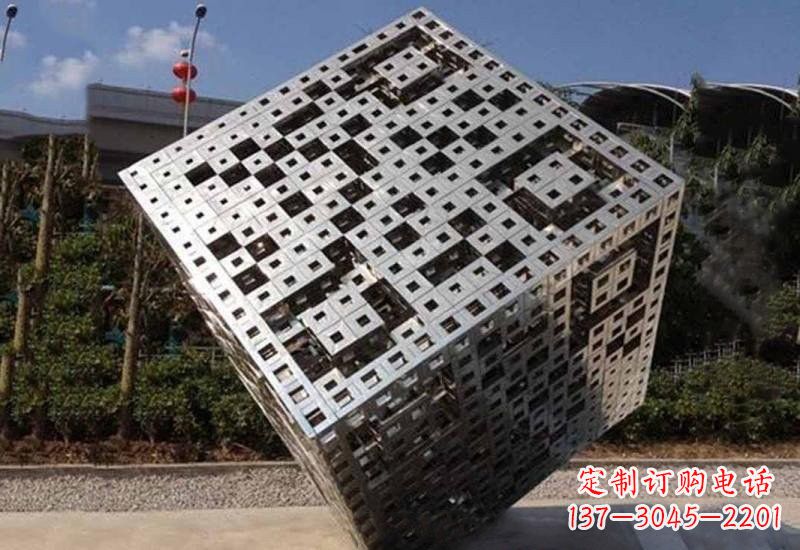 山东不锈钢广场抽象魔方雕塑