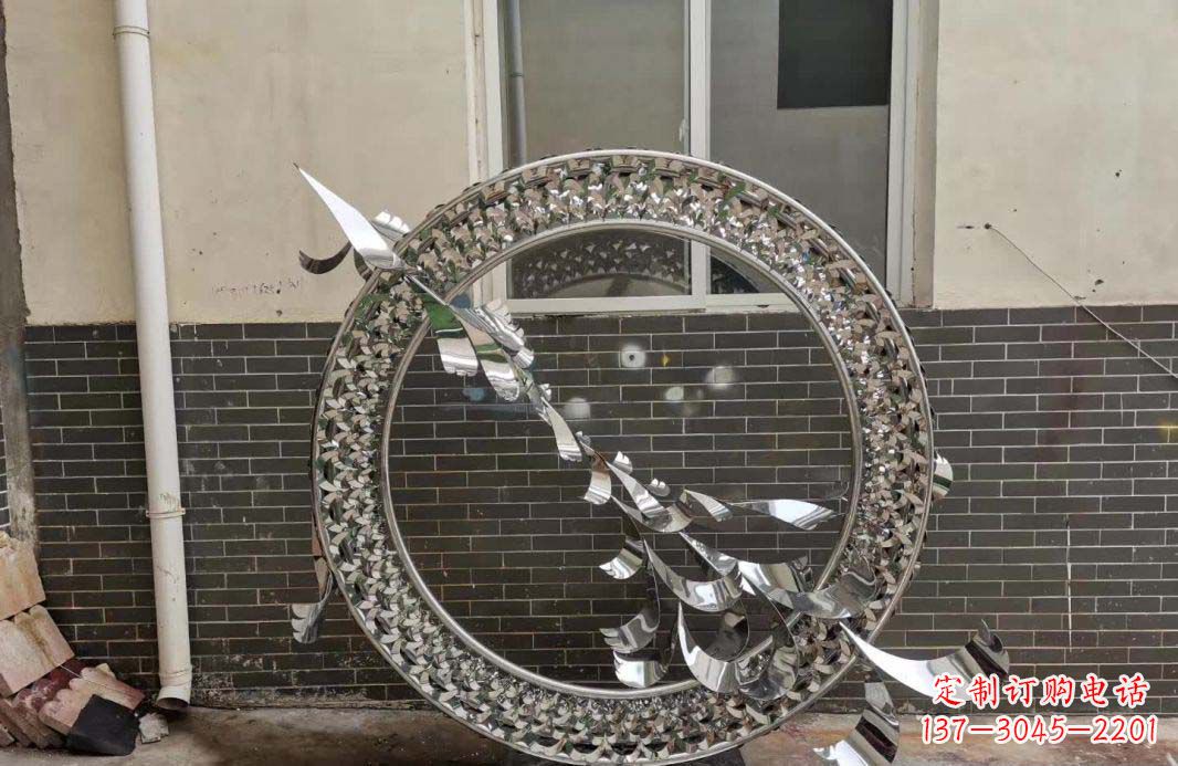 山东“不锈钢广场飞鸽圆环雕塑”精美的艺术品