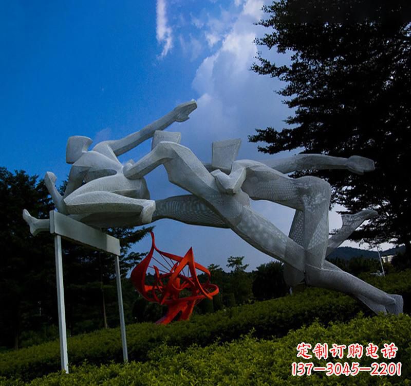 山东不锈钢中的运动员雕塑