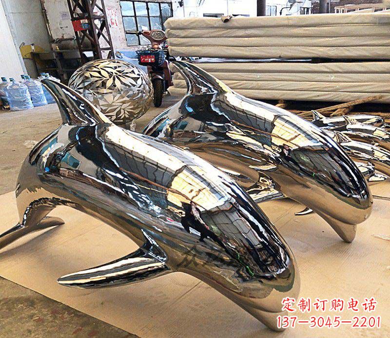 山东不锈钢海豚雕塑1