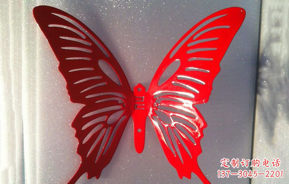 山东不锈钢蝴蝶雕塑让蝴蝶飞跃展现灿烂美丽
