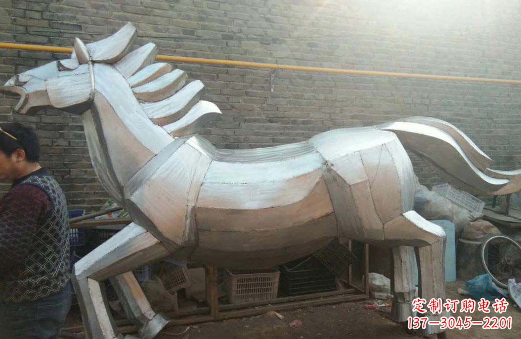 山东不锈钢户外马雕塑精美的艺术装点
