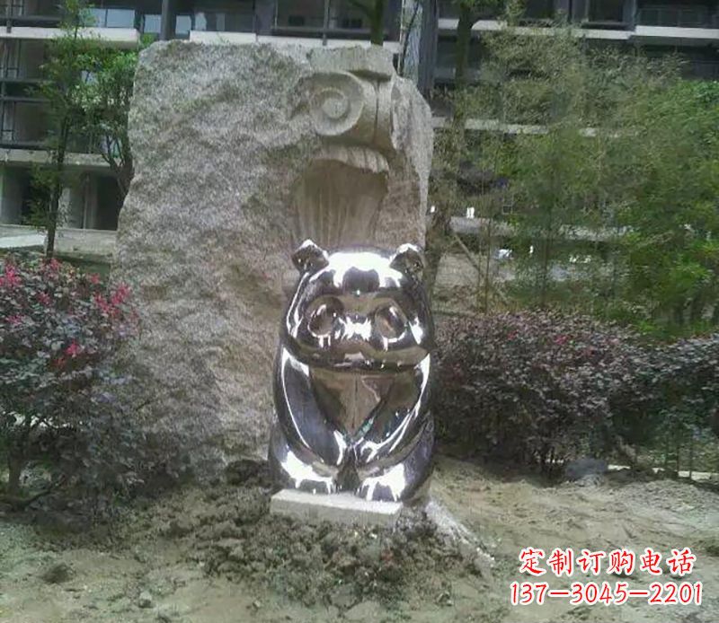 山东不锈钢熊猫雕塑它的美丽与魅力