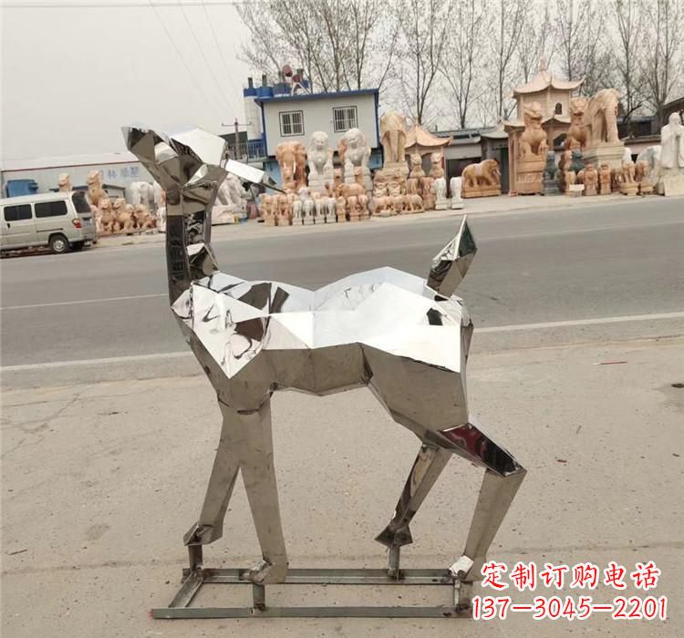 山东不锈钢几何小鹿雕塑