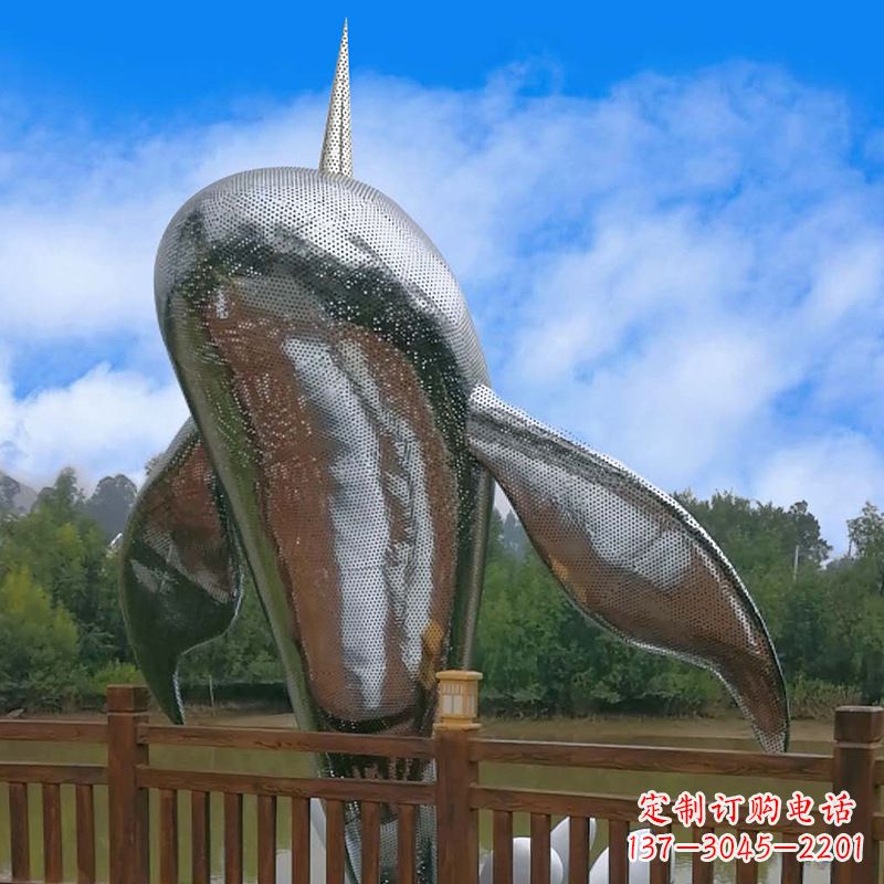 山东大型海边公园水景动物雕塑——不锈钢鲸鱼