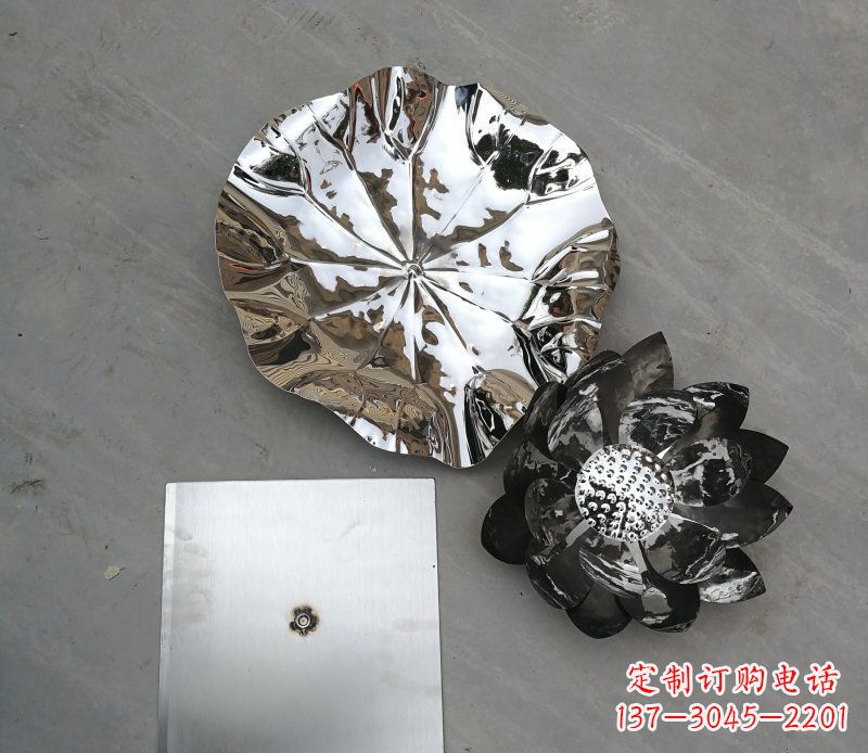山东不锈钢镜面荷叶公园景观雕塑