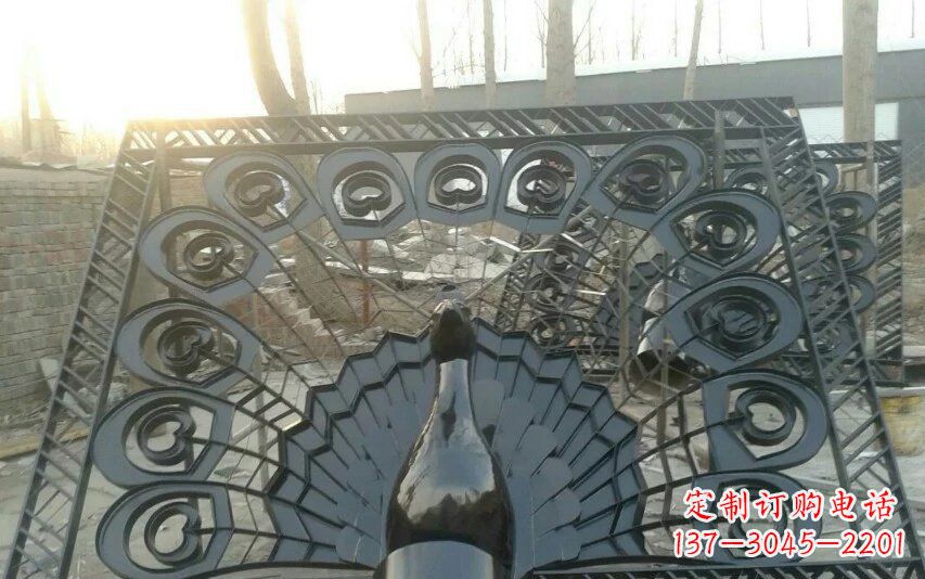 山东不锈钢孔雀开屏景观雕塑