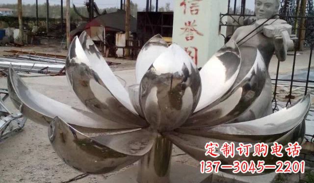 山东不锈钢莲花雕塑精美绝伦