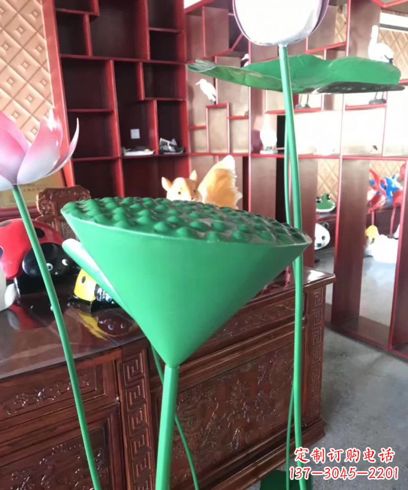 山东不锈钢莲藕雕塑引领现代景观艺术