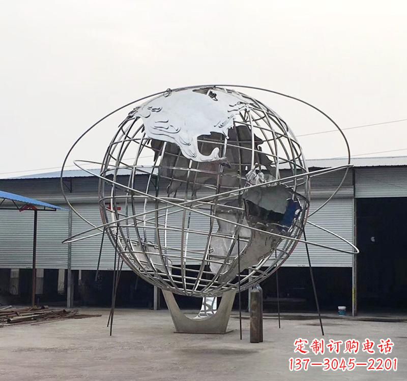 山东不锈钢制作的镂空地球雕塑