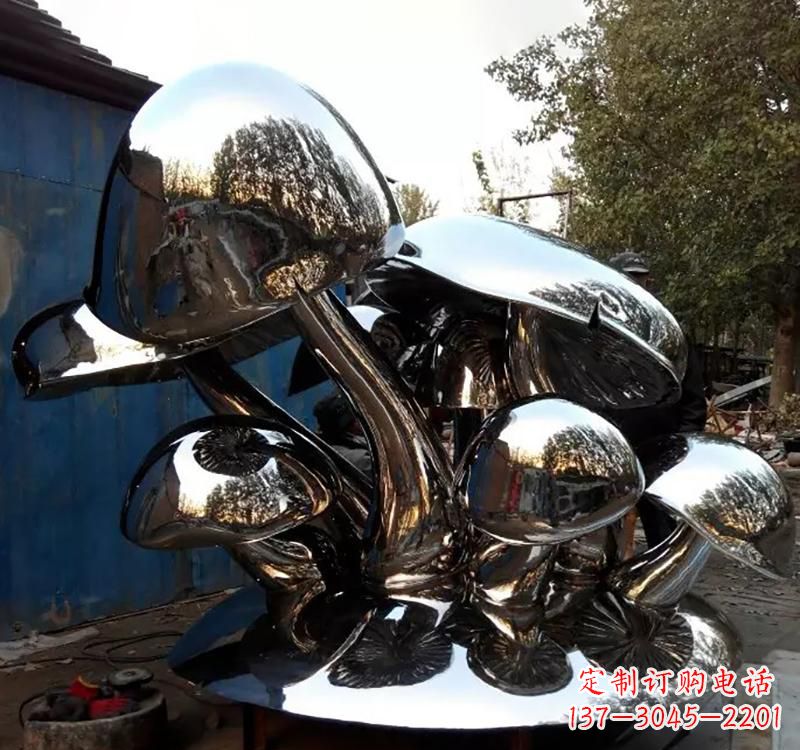 山东不锈钢蘑菇雕塑给空间增添活力