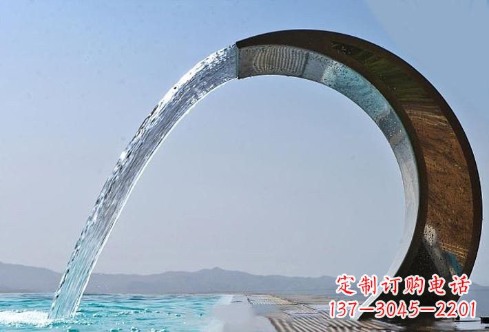 山东精美不锈钢喷水圆环雕塑