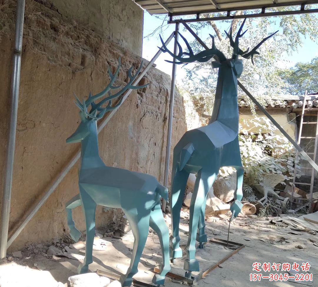 山东不锈钢切面景观小鹿雕塑