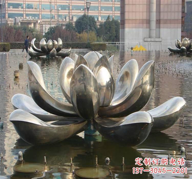 山东不锈钢水景荷花雕塑质朴之美
