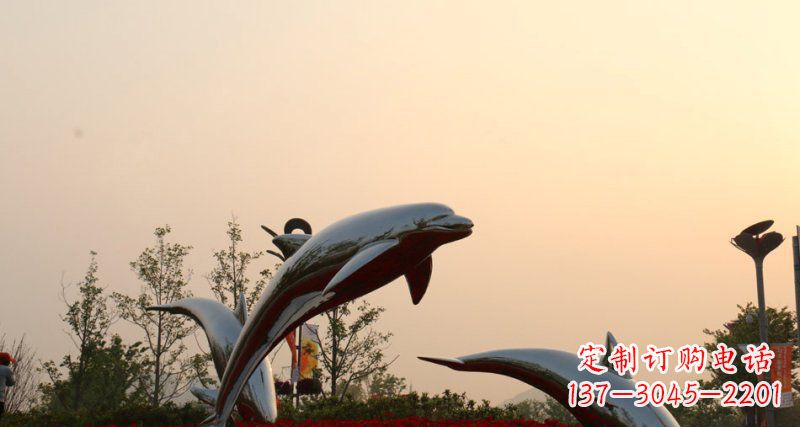 山东不锈钢跳跃的海豚动物雕塑