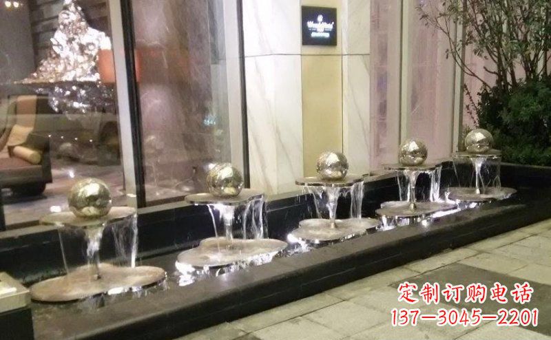 山东不锈钢小喷泉雕塑美丽之灵