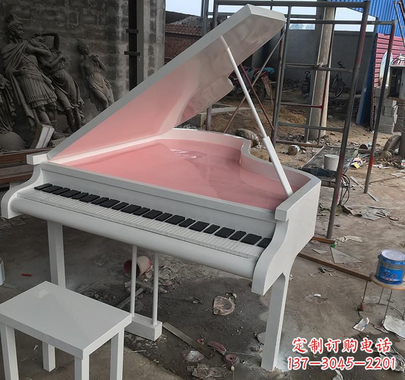 山东不锈钢校园钢琴雕塑发出音乐的艺术