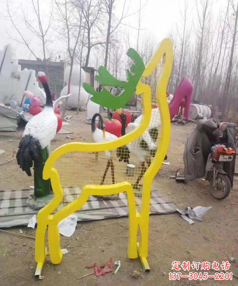 山东不锈钢园林造型景观小鹿雕塑