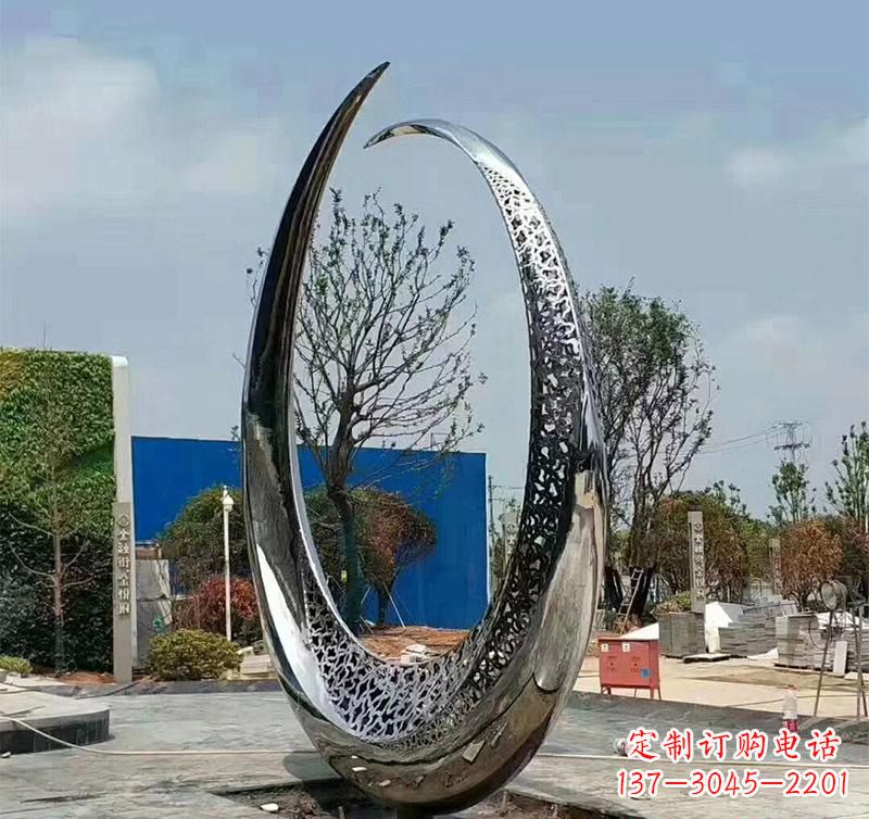 山东不锈钢圆环雕塑将艺术与实用结合
