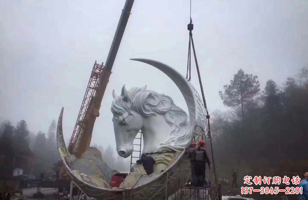 山东不锈钢月亮雕塑