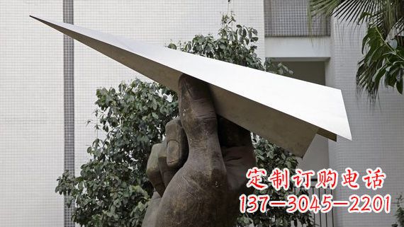 山东不锈钢纸飞机雕塑令人惊叹的艺术绝活