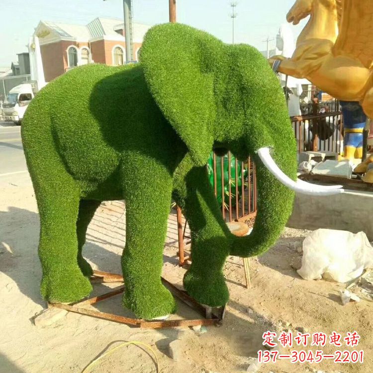 山东草皮大象玻璃钢雕塑