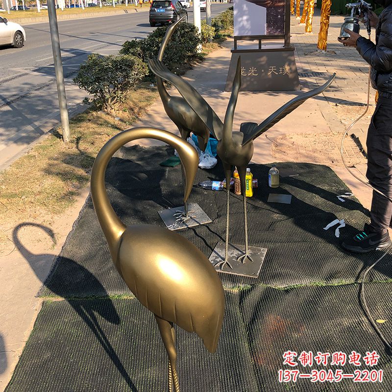 山东成都不锈钢动物鹤雕塑